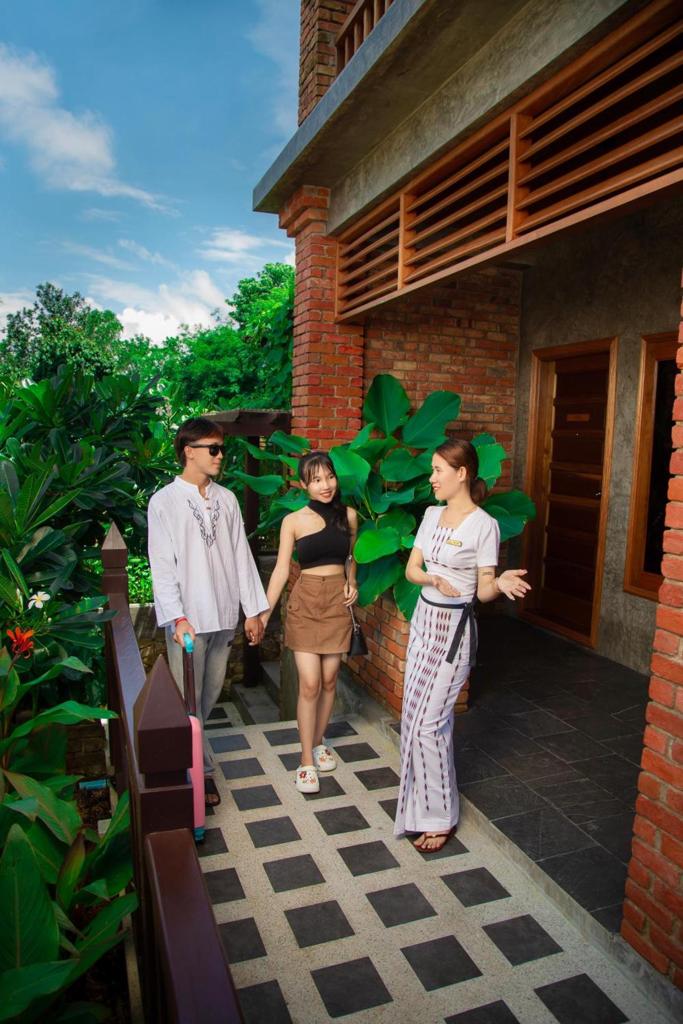 Mingalar Boutique Hotel Kawthaung Exterior photo